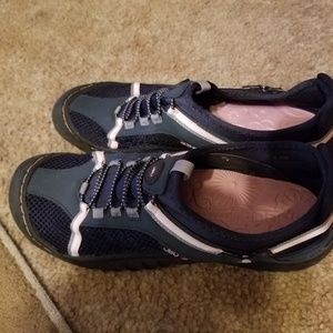 JBU memory foam shoes